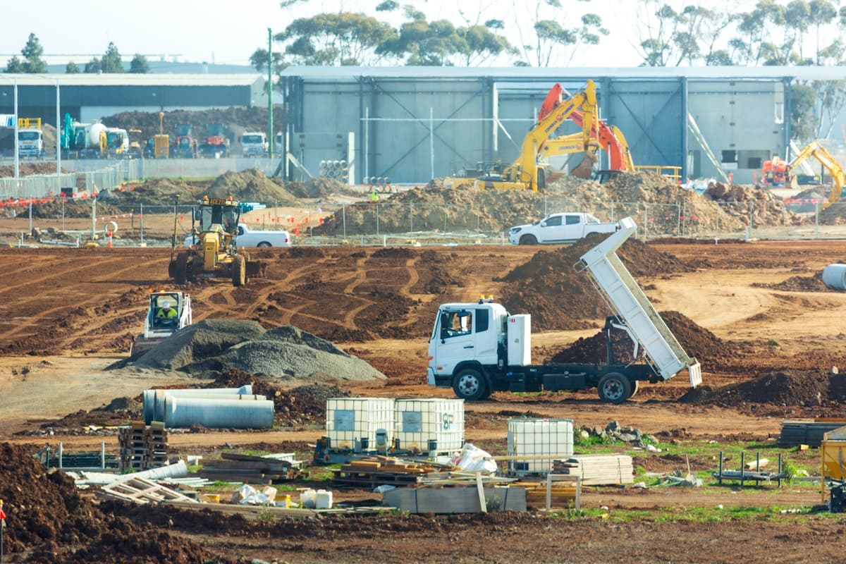 A Pre-Construction Meeting Agenda That Prevents Costly Assumptions